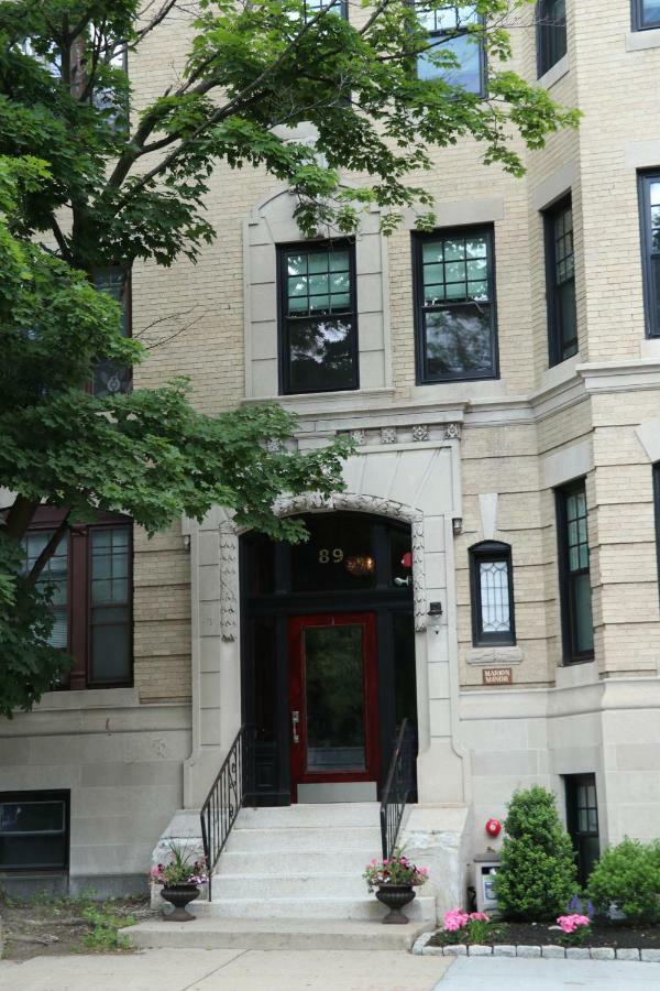A Stylish Stay W/ A Queen Bed, Heated Floors.. #36 Brookline Dış mekan fotoğraf
